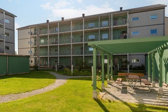 Nybyggd 2:a med balkong i Västerås