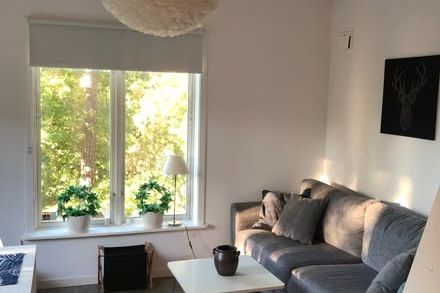 Charmigt Attefallshus i Saltsjö-Boo