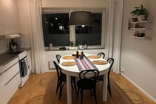 Rum uthyres i modern 4:a i Högsbotorp