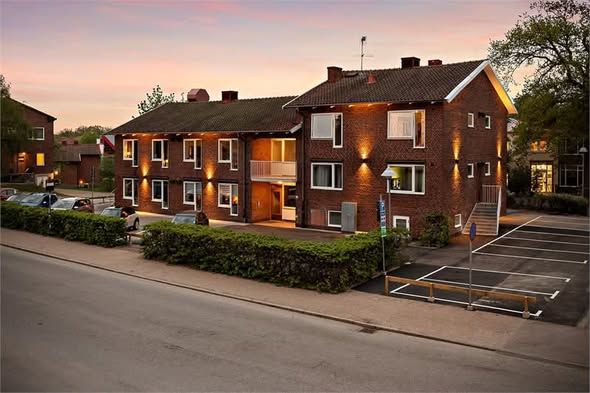Modern 2:a nära centrum & park