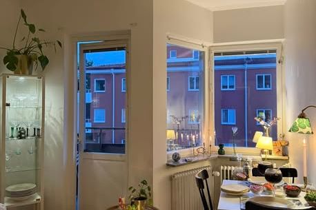 Möblerad 1,5:a i Luthagen med balkong
