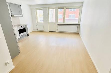 Nyrenoverad 1 rok med balkong i Örebro