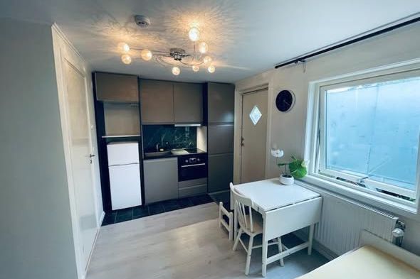 20 kvm hus i Hässelby Strand