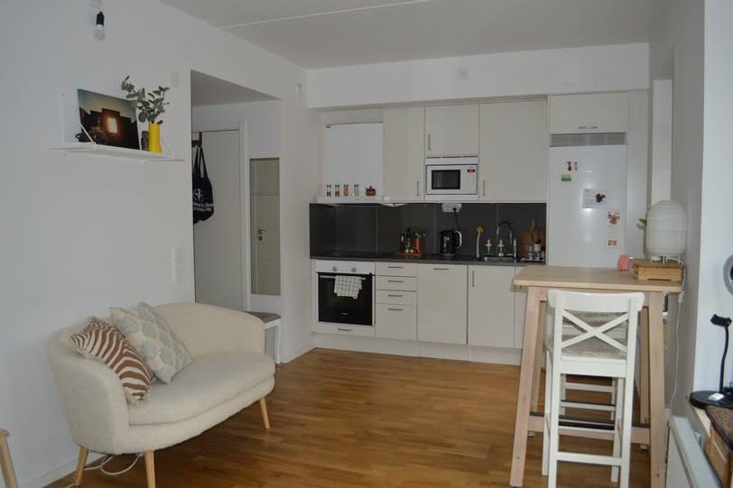 Mysig studio i Alby, 33 min från City