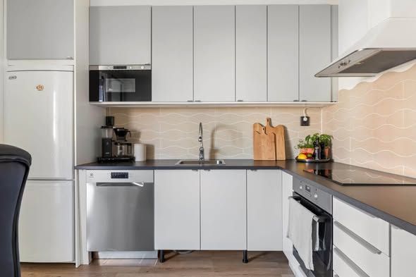 1,5a i Haga med trädäck & garage