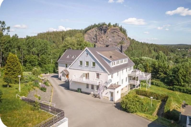 Möblerade rum i kollektiv nära Jönköping