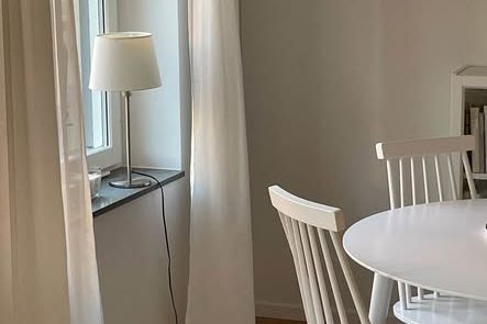 Rymlig tvåa med balkong på Väster