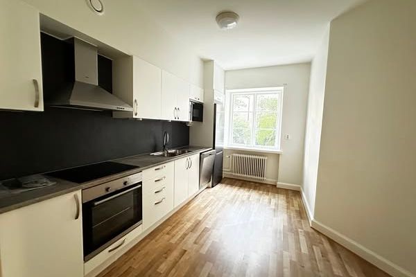 Stilren 2:a i Helsingborg – Moderna ytor!