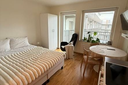 Möblerad 1:a i Häggvik – nära pendel