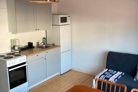 Möblerad studentetta på Ängö