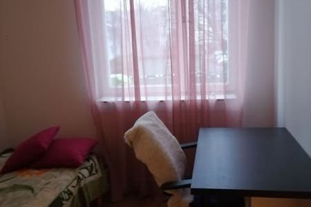 Studentrum nära pendel, låg hyra, Solna