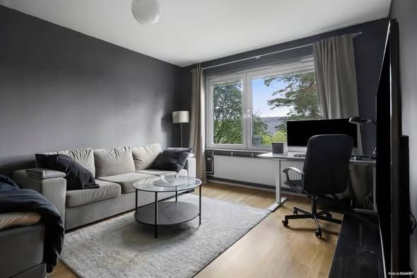 Möblerad 1:a i Sätra med parkering