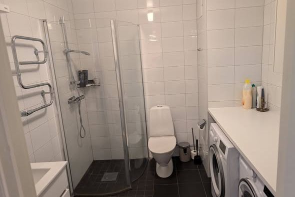 Möblerad 2:a i Barkarby – inflytt nu