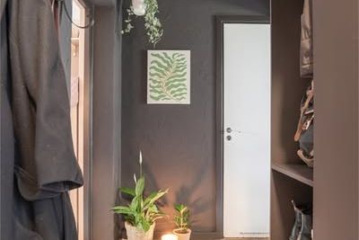 Nyrenoverad etta med balkong i Eneborg