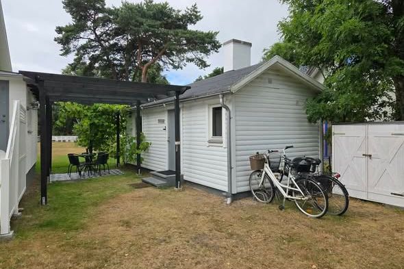 Möblerad studentstuga på Östra stranden