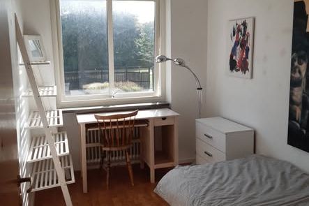 Rum uthyres i lugnt hem nära Ramlösa