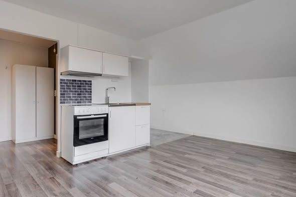 Nyrenoverad 1 rok vid sjön med sovalkov