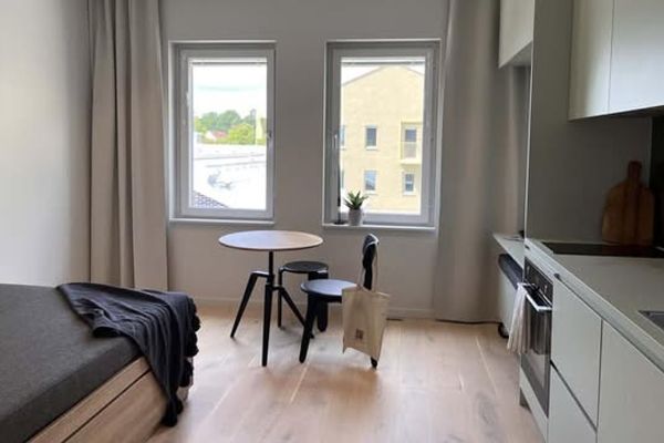 Förstahandskontrakt i Kista nära T-banan