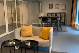 Ljus studentetta med balkong i Malmö