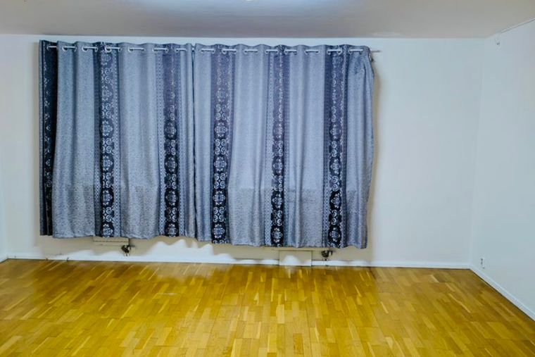 Ljus 3:a i Huddinge nära pendeltåg