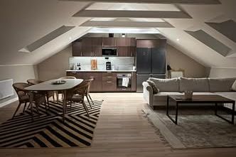 Ljus nyproduktion med altan i toppskick