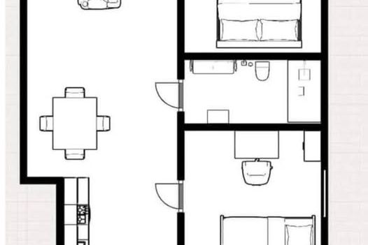 Nyrenoverad 3:a i villa i Runby