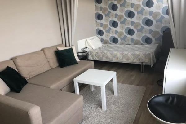 Möblerad 1,5:a i Täby nära stan