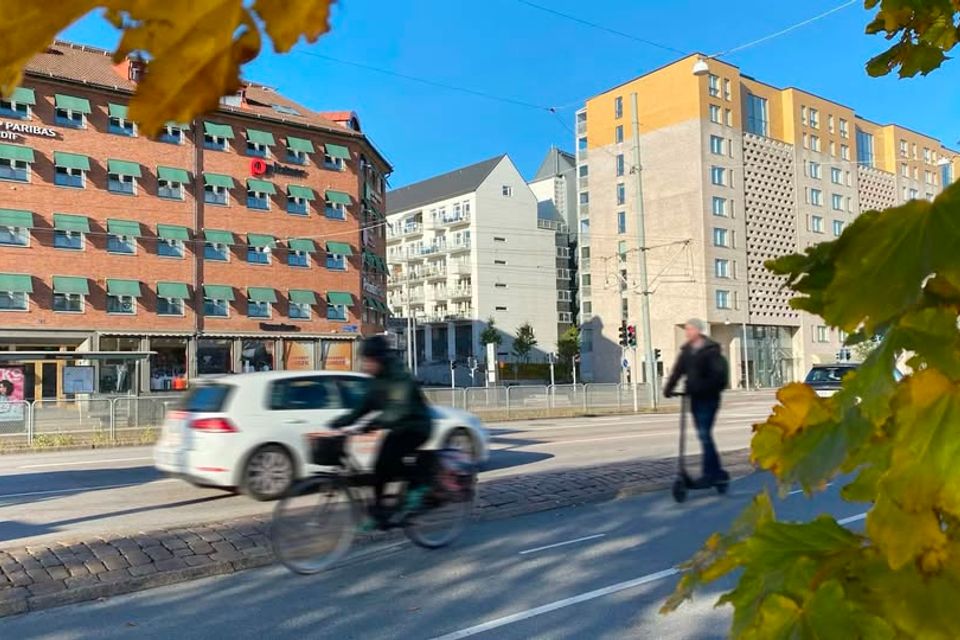 Nybyggd 2:a med balkong i Krokslätt