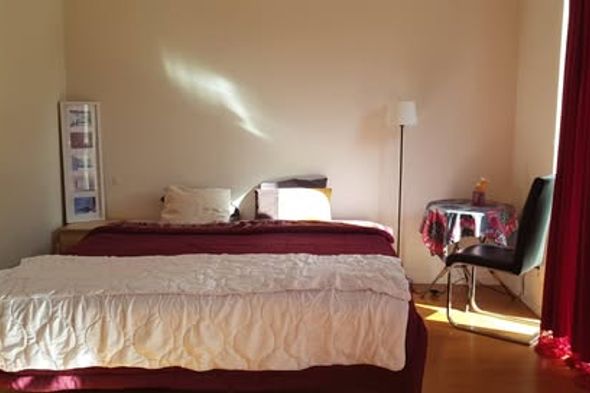 Stort rum med egen terrass i Vällingby