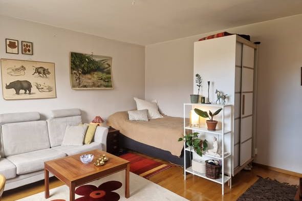 Mysig 1:a i Vällingby nära T-bana