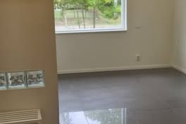 Nyrenoverad 70 m²-lägenhet i Trångsund