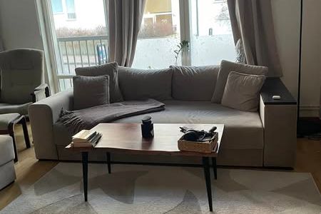 Rum uthyres i Ursvik – mysig trea med naturen nära