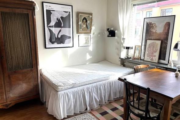 Mysig etta vid vattnet i Hornstull