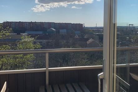 Möblerad etta med balkong i Masthugget