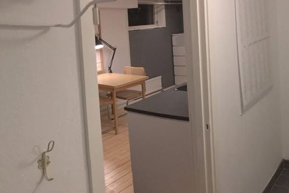 Möblerat rum på Råtorp – allt ingår