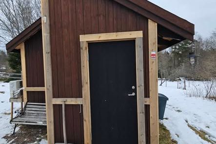 Charmig stuga på landet nära Sthlm