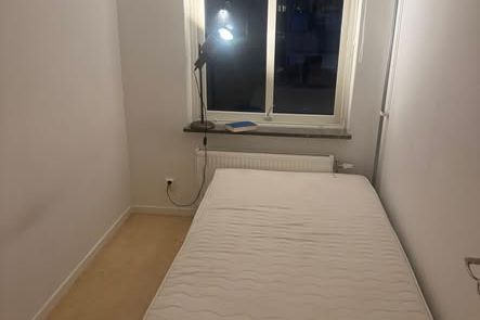 Rum uthyres i lugnt område, Vårvedestorg