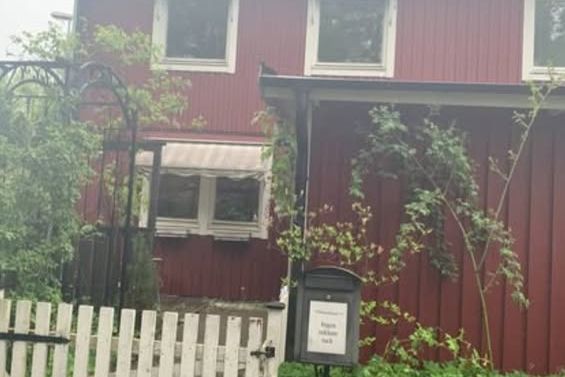 Nyrenoverat radhus 4 sovrum Tumba