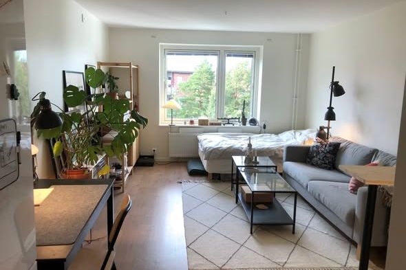 Möblerad studentetta i Hägersten