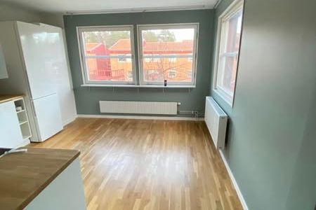 Familjevänligt radhus i Tumba, nyrenoverat