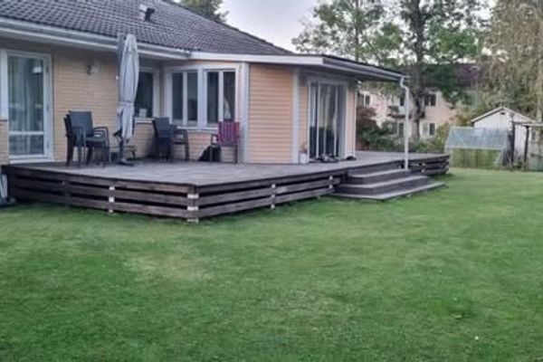 Nyrenoverad 2:a i villa, Norrahammar!