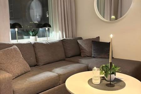 Ny möblerad 1:a med balkong i Häggvik