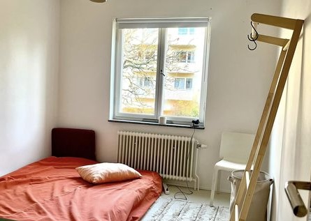 Rum uthyres i Rågsved till kvinna