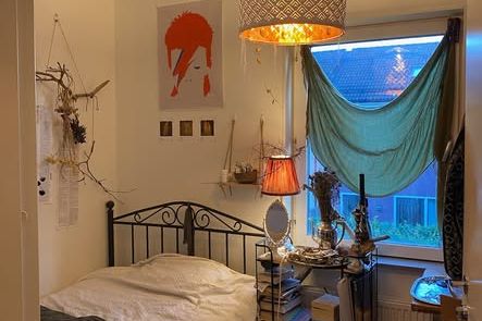 Möblerat rum i delat hus i Råcksta