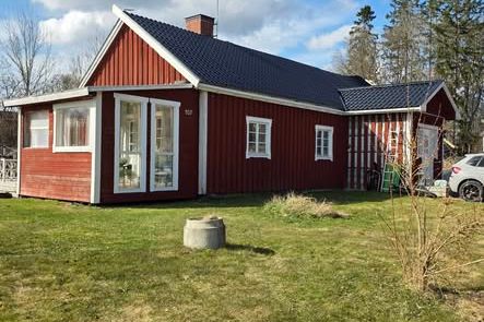 Lantligt hus Österbybruk stallplats
