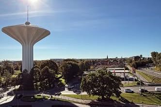 Ljus 2:a med utsikt & toppläge