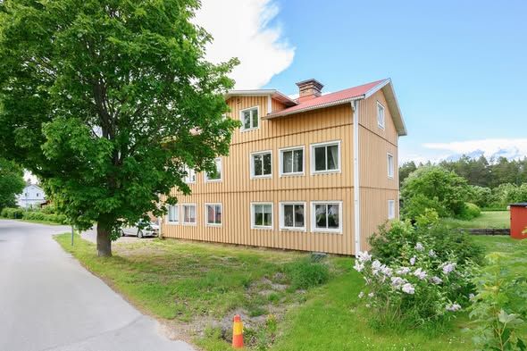 2 rok i Gamla Bomhus – 54 kvm