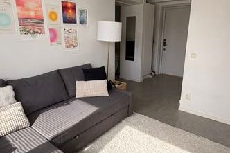 Möblerad studentetta vid Odenplan