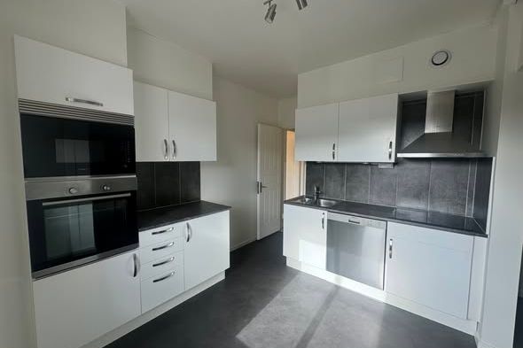 Ljus 3:a med nyrenoverat kök i Borås