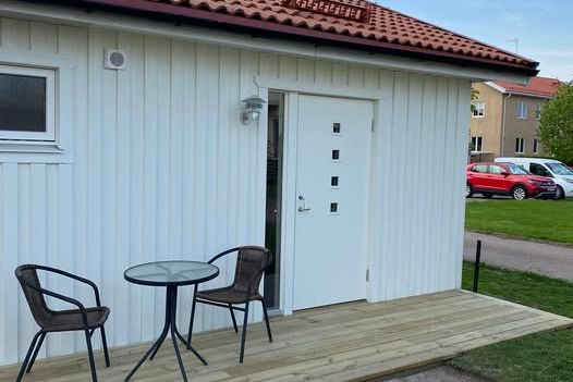 Modern 1:a med egen ingång – Norrstrand